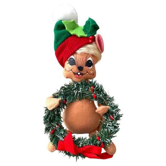 Annalee 2015 Holly Berry Mouse Elf Christmas Decor ~11” Wreath Red Hat Plush - Picture 2 of 8